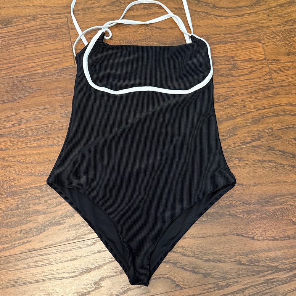 Beach Riot Faith One Piece - Picture 4 of 5